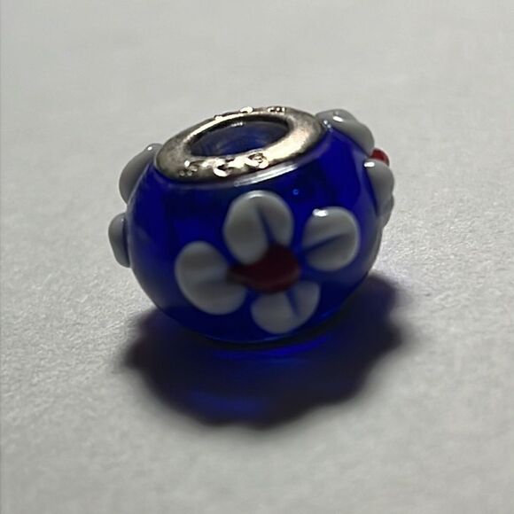 3/25 Murano charm - Picture 2 of 2